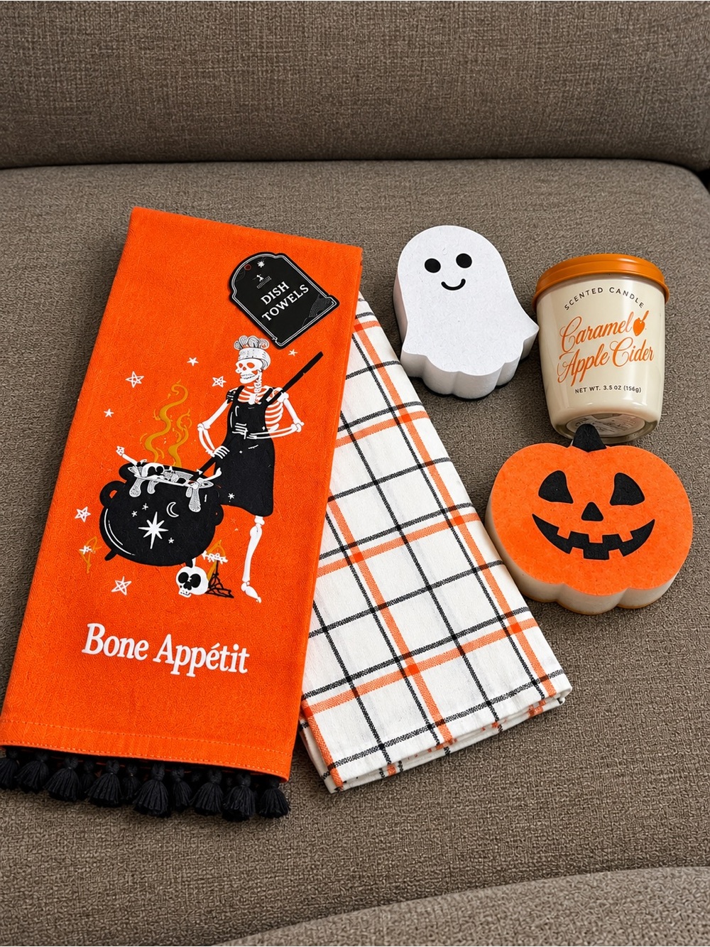 5pc Halloween Kitchen Bundle Bone Appetit Towels Ghost Pumpkin Sponges Candle